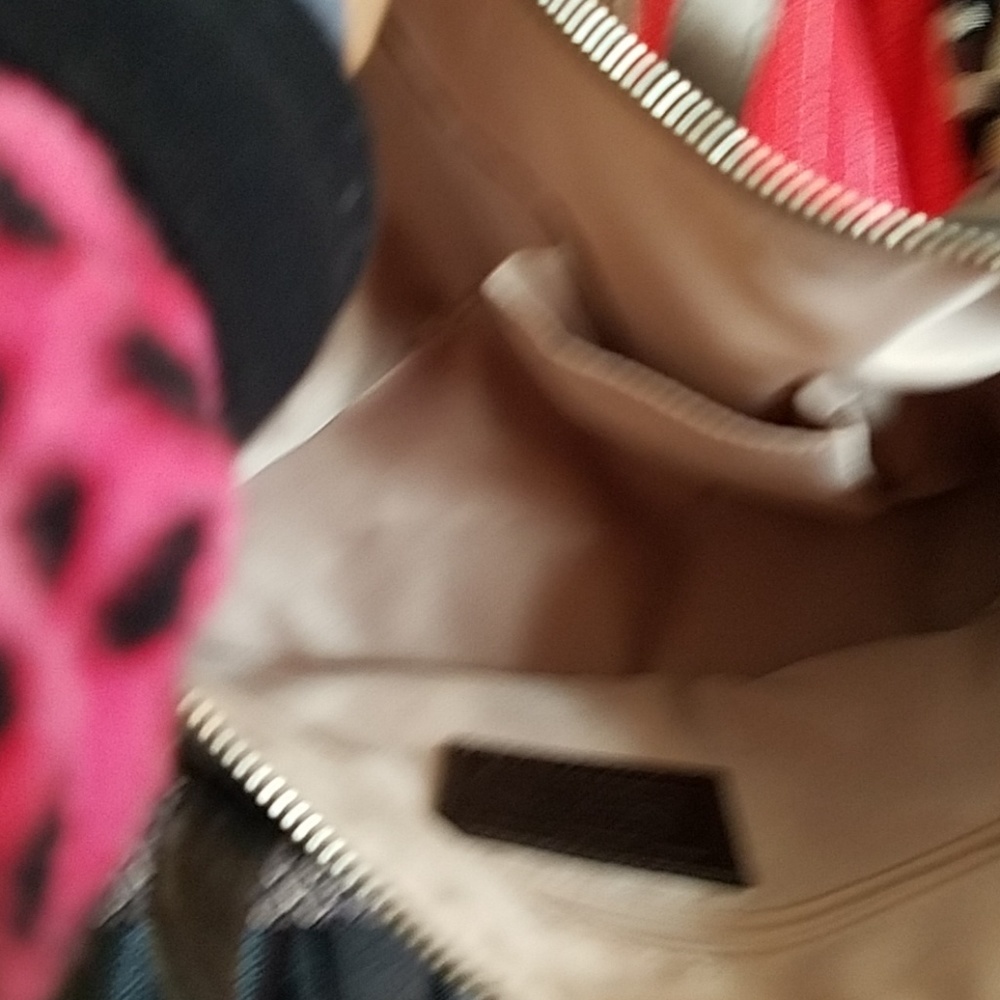 Purse - Picture 2 of 3